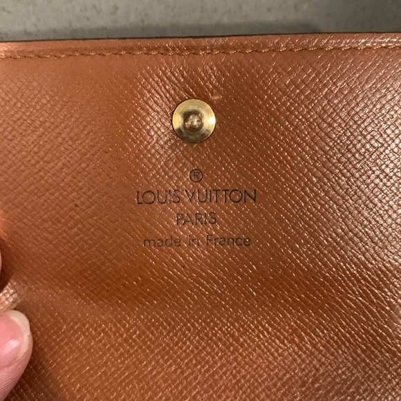Louis Vuitton Elise tri fold monogram leather wallet with date code TH0916 - Picture 5 of 9